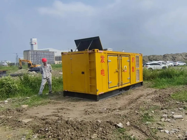 奉新200KW柴油发电机机组每小时的油耗量受哪些因素影响？
