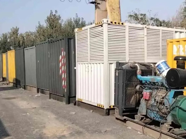 奉新200KW柴油发电机机组每小时油耗是多少？